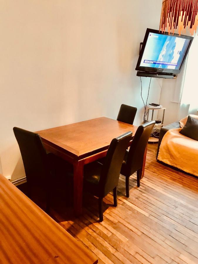Royal Street Accommodation กาเลส์ ภายนอก รูปภาพ