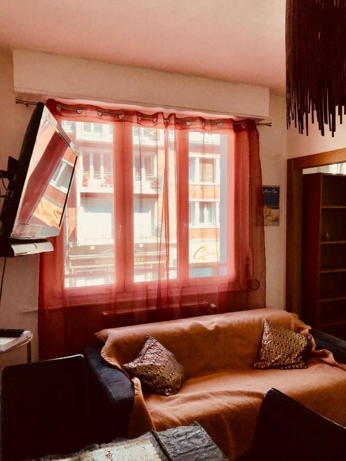 Royal Street Accommodation กาเลส์ ภายนอก รูปภาพ